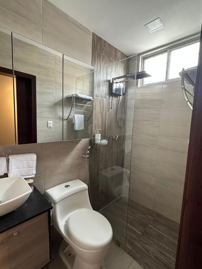 Kiran Lodging Guayaquil Exteriör bild